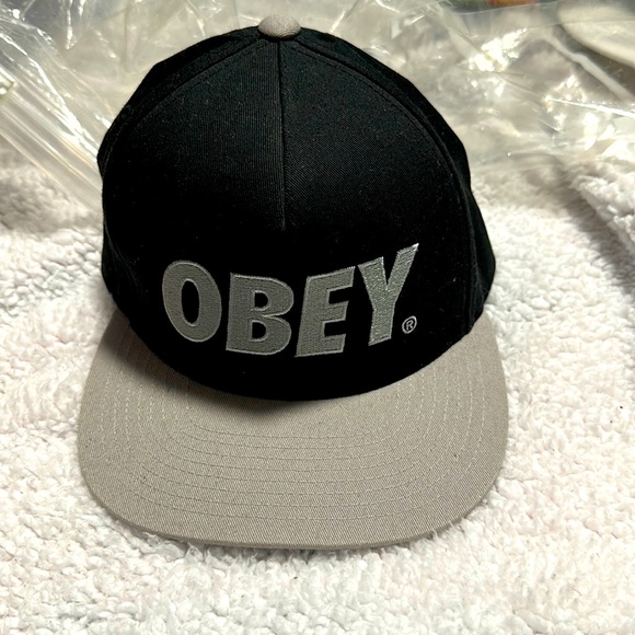 OBey snapback hat - Picture 1 of 2